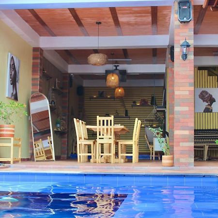 Amano Property Hotel ซันตามาร์ตา ภายนอก รูปภาพ